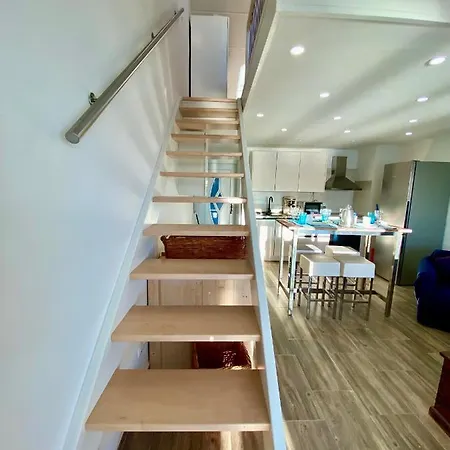 Tanis Ocean Loft *