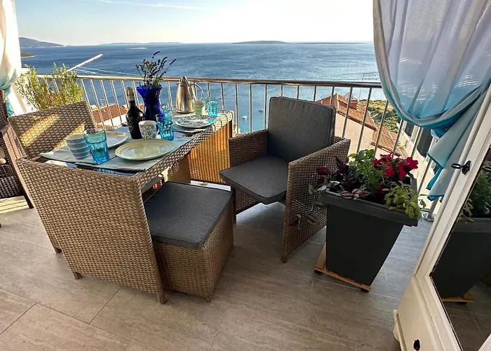 Tanis Ocean Loft Apartmán *